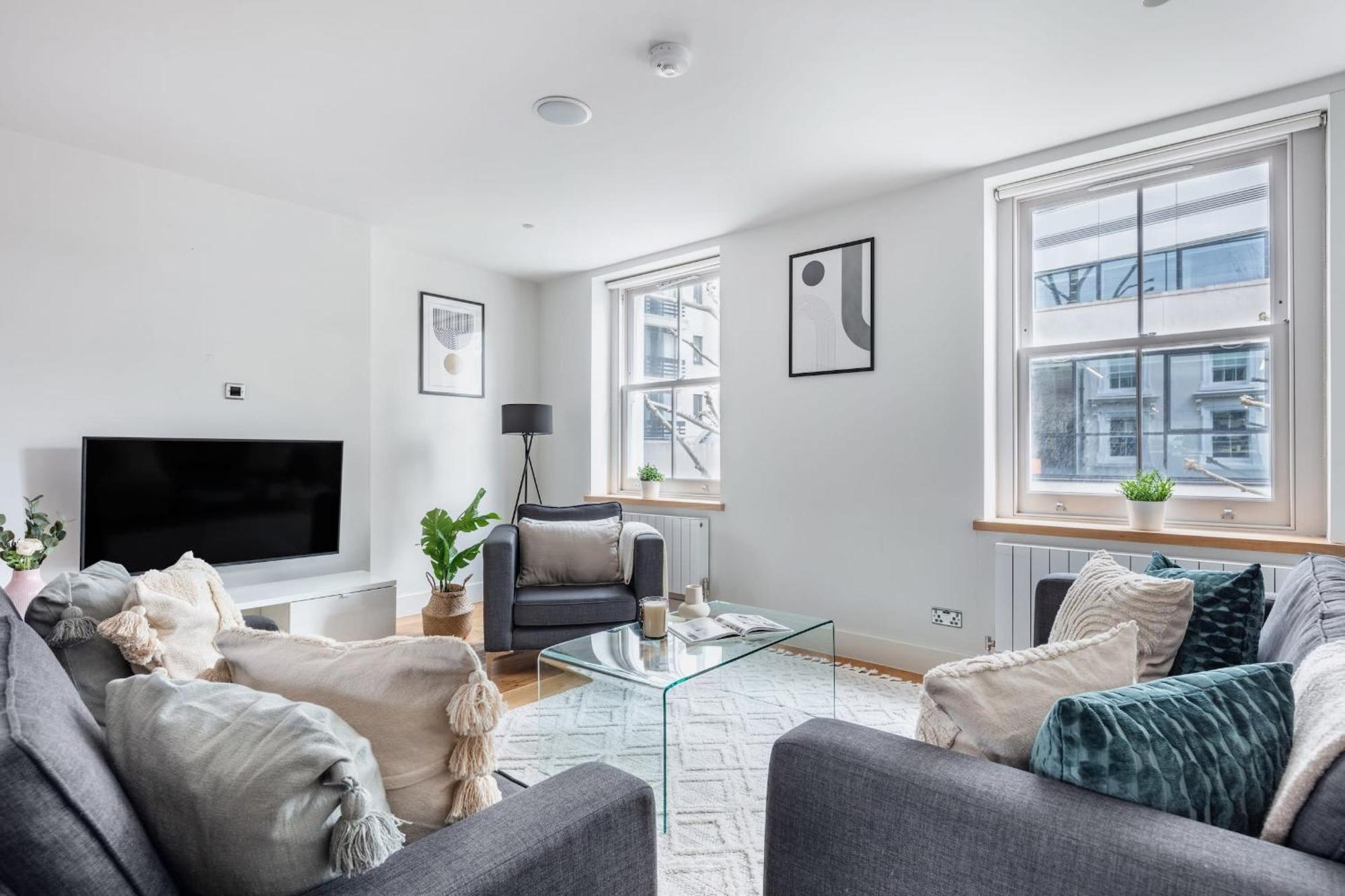 2Br In Soho - Charlotte Street - Cityapartmentstay Лондон Екстериор снимка